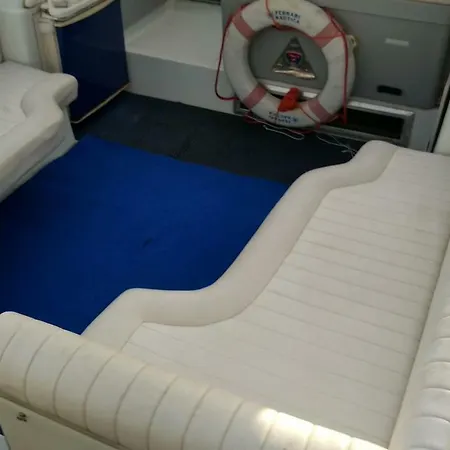 Botel Coast Top Gun Amalfi